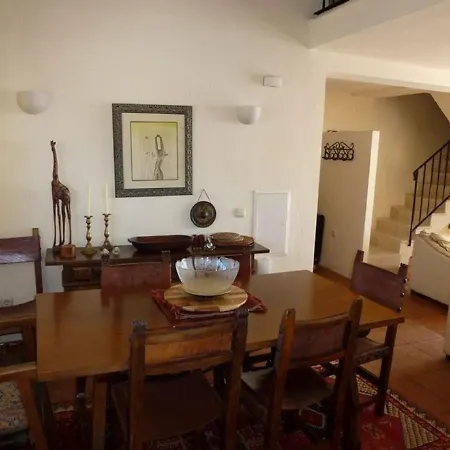 Frontline Beach Homely 3 Bedrooms Duplex With Amazing Views Lägenhet