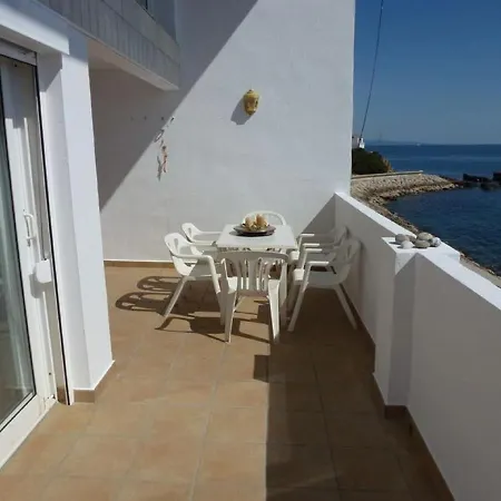 Apartment Frontline Beach Homely 3 Bedrooms Duplex With Amazing Views